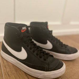 Boys Black Nike Blazers